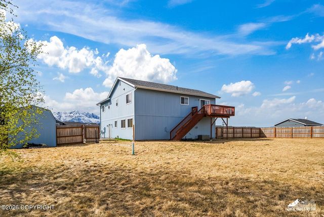 1175 N Angus Loop, Palmer, AK 99645