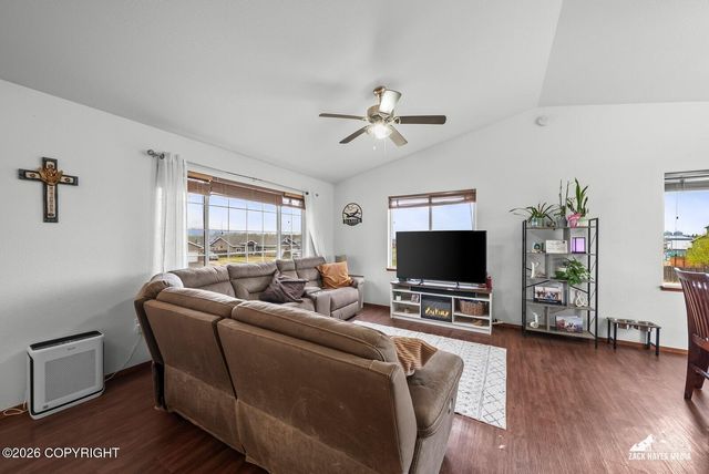1175 N Angus Loop, Palmer, AK 99645