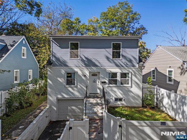 15 Chelsea Avenue, East Orange, NJ 07018