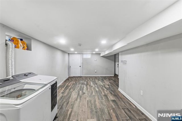 15 Chelsea Avenue, East Orange, NJ 07018
