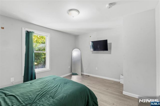 15 Chelsea Avenue, East Orange, NJ 07018