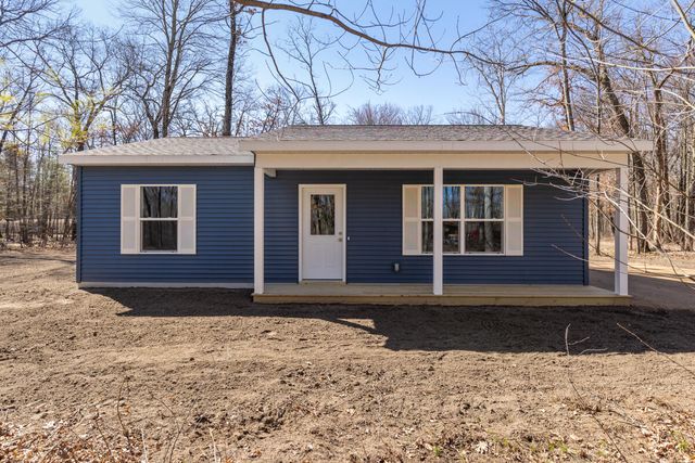 8992 Mackinaw Trail Drive, Reynolds Twp, MI 49329