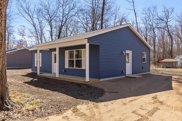8992 Mackinaw Trail Drive, Reynolds Twp, MI 49329