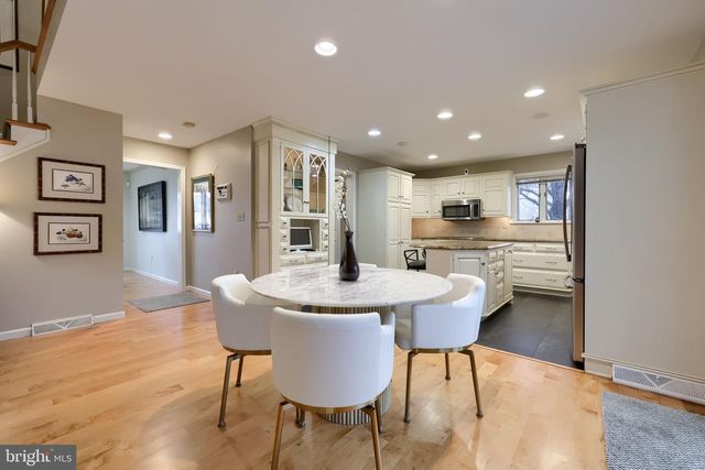 101 CHAPEL LN, Brownstown, PA 17508