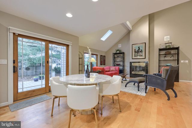 101 CHAPEL LN, Brownstown, PA 17508