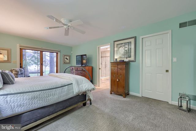 101 CHAPEL LN, Brownstown, PA 17508