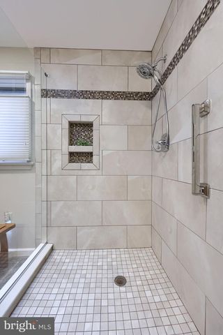 101 CHAPEL LN, Brownstown, PA 17508