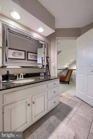 101 CHAPEL LN, Brownstown, PA 17508