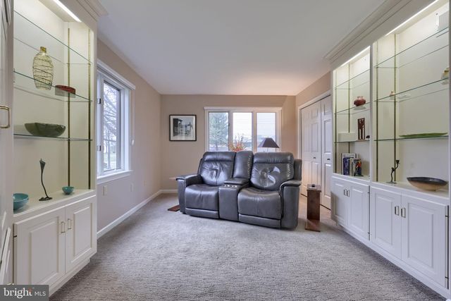 101 CHAPEL LN, Brownstown, PA 17508