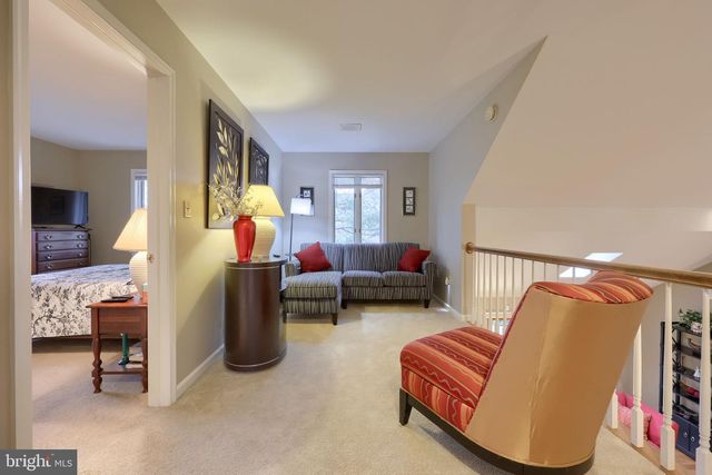 101 CHAPEL LN, Brownstown, PA 17508