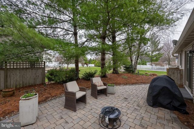 101 CHAPEL LN, Brownstown, PA 17508