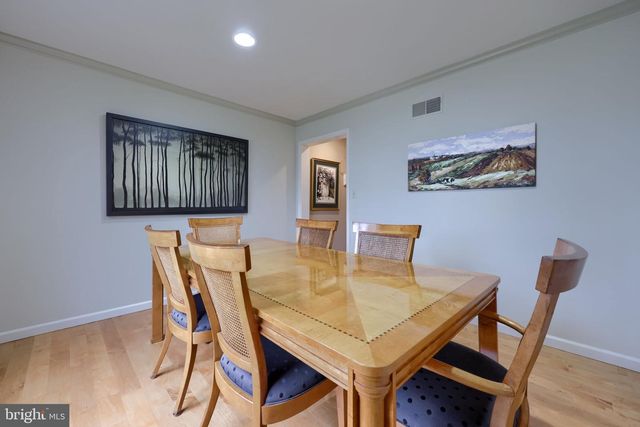 101 CHAPEL LN, Brownstown, PA 17508