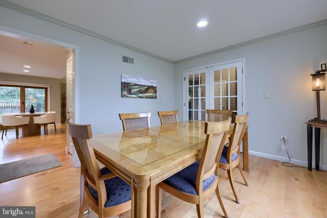 101 CHAPEL LN, Brownstown, PA 17508