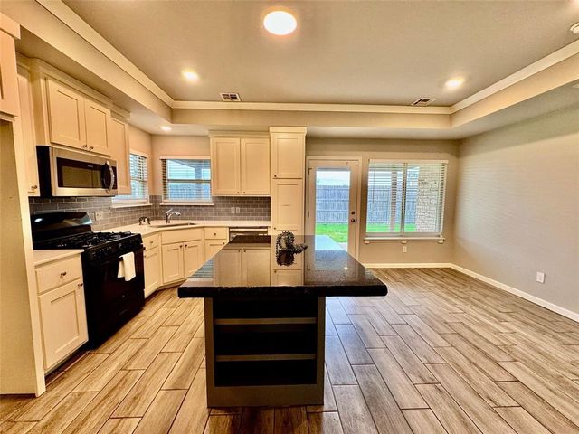 3642 E Cherryhill Court, Broken Arrow, OK 74014