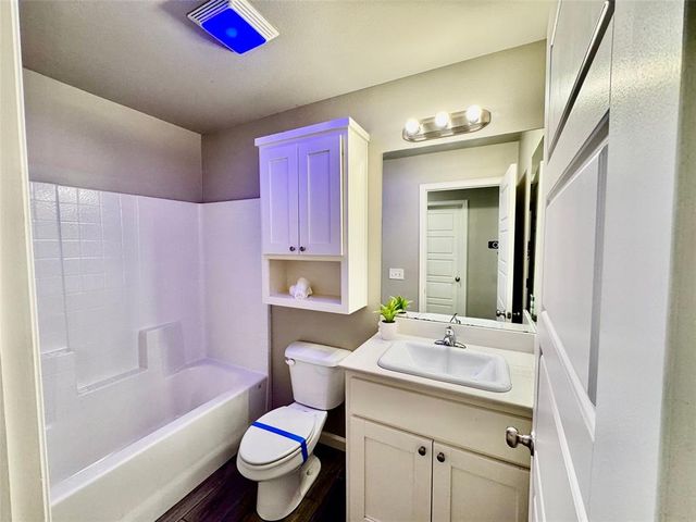 3642 E Cherryhill Court, Broken Arrow, OK 74014