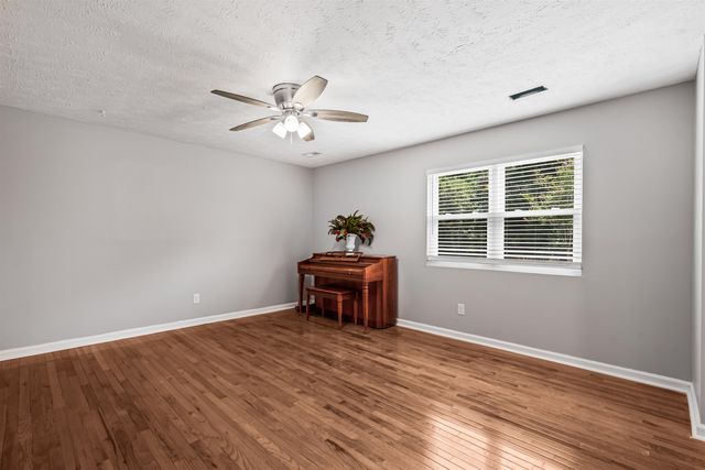 145 Sarah Ave., Andrews, SC 29510