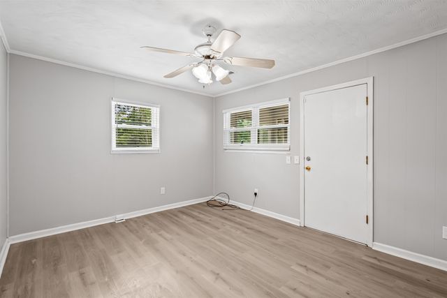 145 Sarah Ave., Andrews, SC 29510