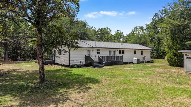 145 Sarah Ave., Andrews, SC 29510