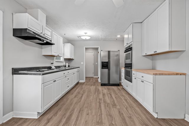 145 Sarah Ave., Andrews, SC 29510