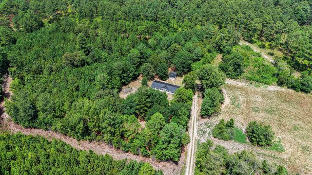 145 Sarah Ave., Andrews, SC 29510