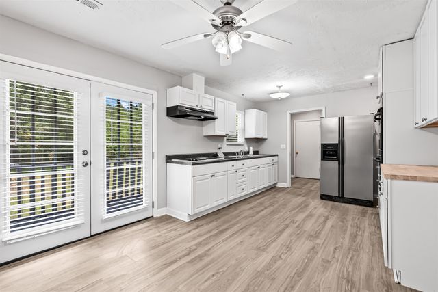145 Sarah Ave., Andrews, SC 29510