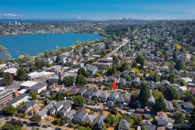 738 N 73rd Street, Seattle, WA 98103