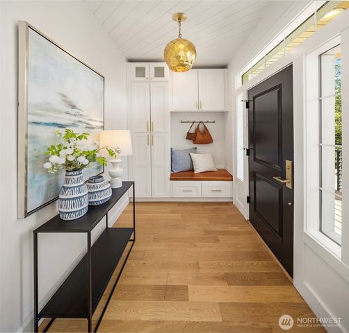 738 N 73rd Street, Seattle, WA 98103