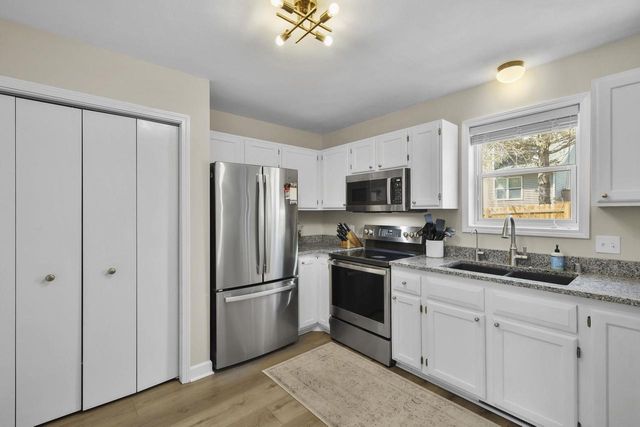 7160 McKee Road, Madison, WI 53719