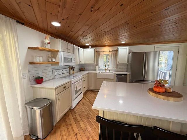 4958 Rushton Road, Central Lake Twp, MI 49622