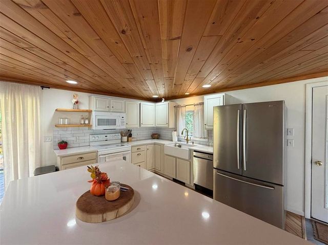 4958 Rushton Road, Central Lake Twp, MI 49622