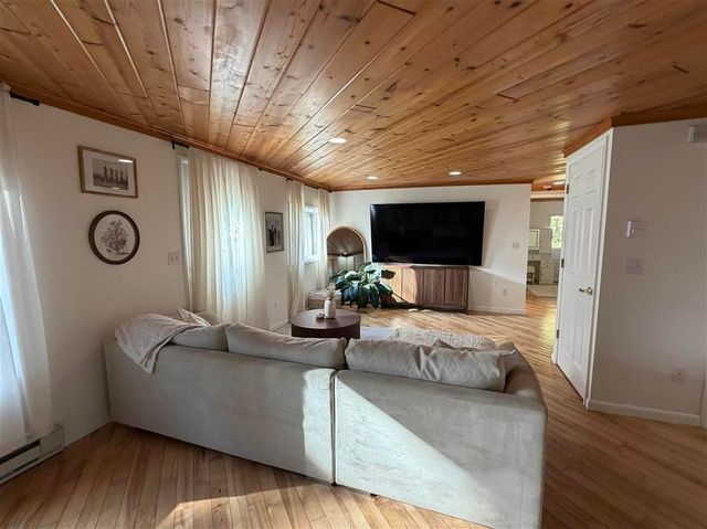 4958 Rushton Road, Central Lake Twp, MI 49622