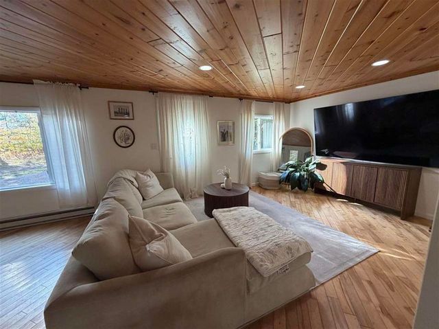 4958 Rushton Road, Central Lake Twp, MI 49622