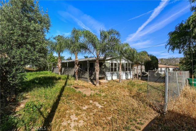 26251 Olson, Homeland, CA 92548