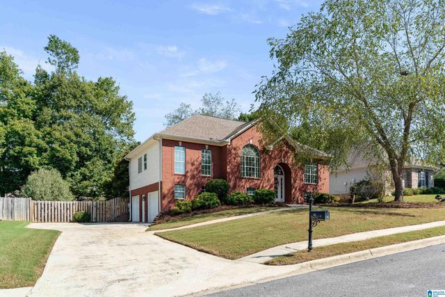 1112 ROWAN TRACE, Leeds, AL 35094