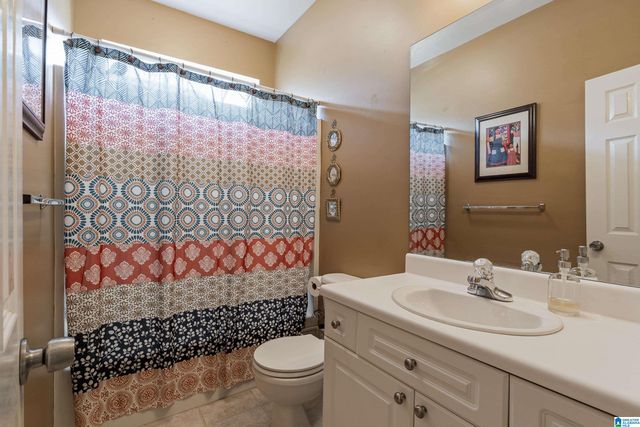 1112 ROWAN TRACE, Leeds, AL 35094