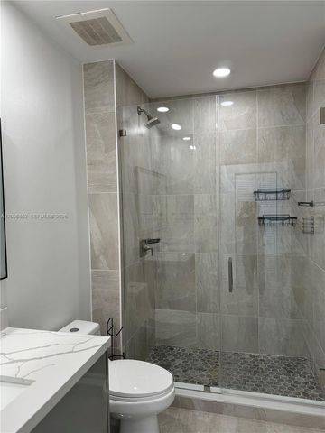 950 BRICKELL BAY DR 5402, Miami, FL 33131