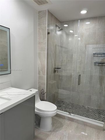 950 BRICKELL BAY DR 5402, Miami, FL 33131