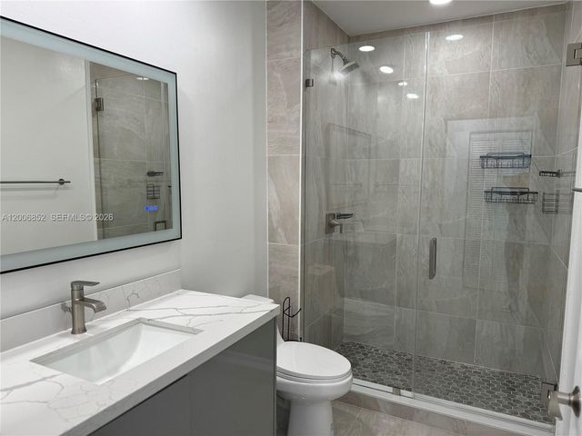 950 BRICKELL BAY DR 5402, Miami, FL 33131