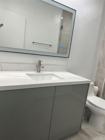 950 BRICKELL BAY DR 5402, Miami, FL 33131