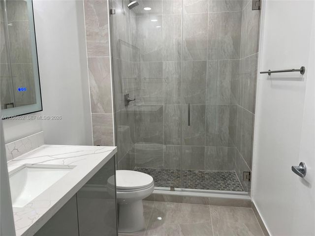 950 BRICKELL BAY DR 5402, Miami, FL 33131