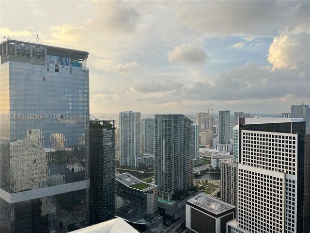 950 BRICKELL BAY DR 5402, Miami, FL 33131