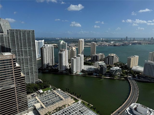 950 BRICKELL BAY DR 5402, Miami, FL 33131