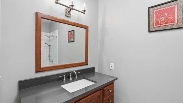 921 Poplar Pl, Monteagle, TN 37356