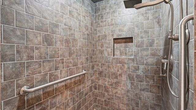921 Poplar Pl, Monteagle, TN 37356