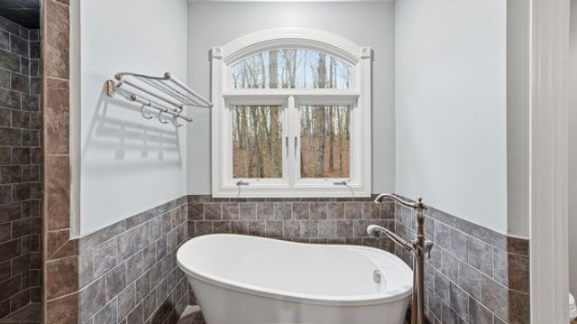 921 Poplar Pl, Monteagle, TN 37356