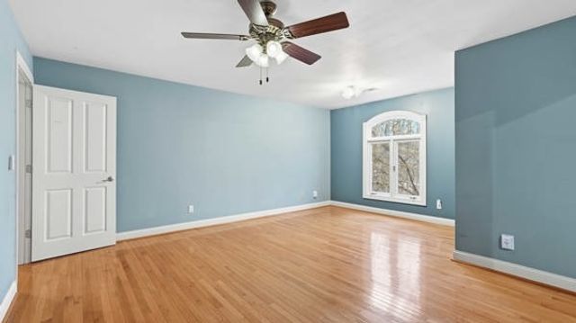 921 Poplar Pl, Monteagle, TN 37356