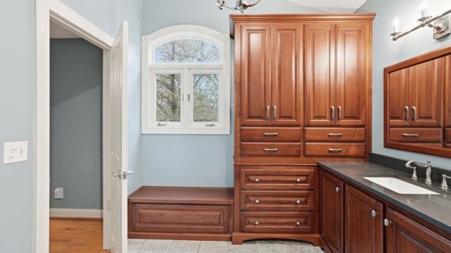 921 Poplar Pl, Monteagle, TN 37356