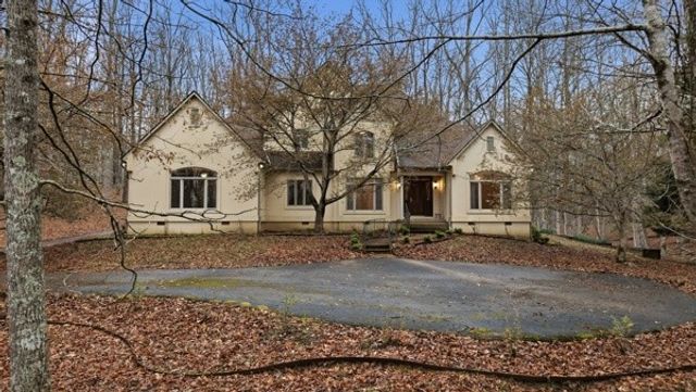 921 Poplar Pl, Monteagle, TN 37356