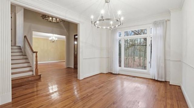 921 Poplar Pl, Monteagle, TN 37356