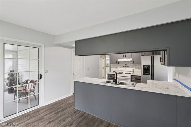 14459 Fullers Lane, Strongsville, OH 44149